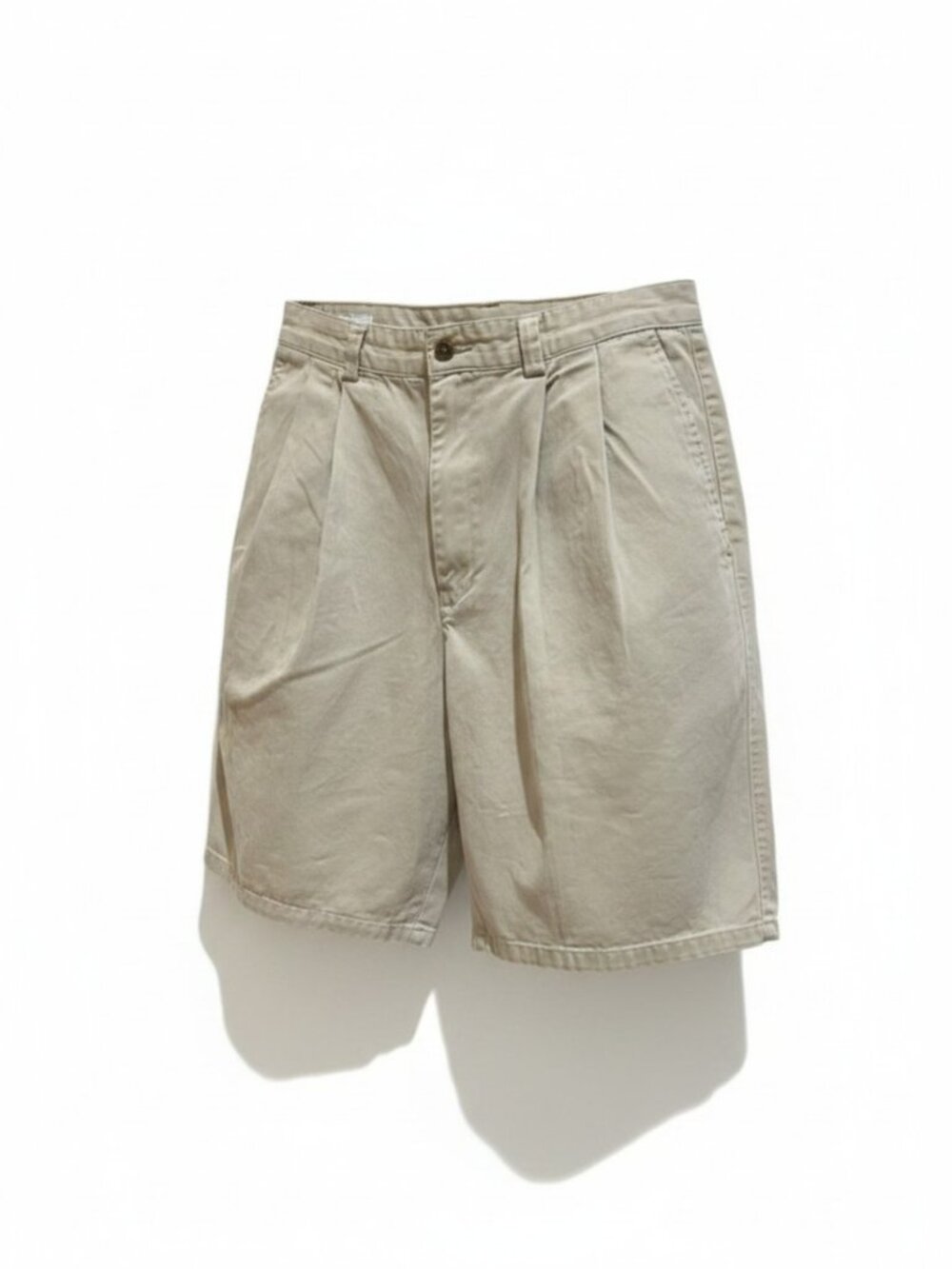 GAP Men's Flat Front Shorts in Light Khaki
